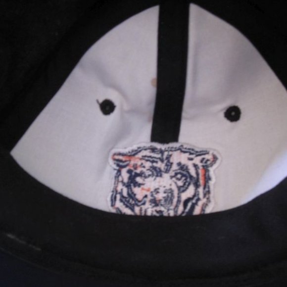 NFL Chicago Bears Black Leather Hat Adjustable Strap - Picture 8 of 8